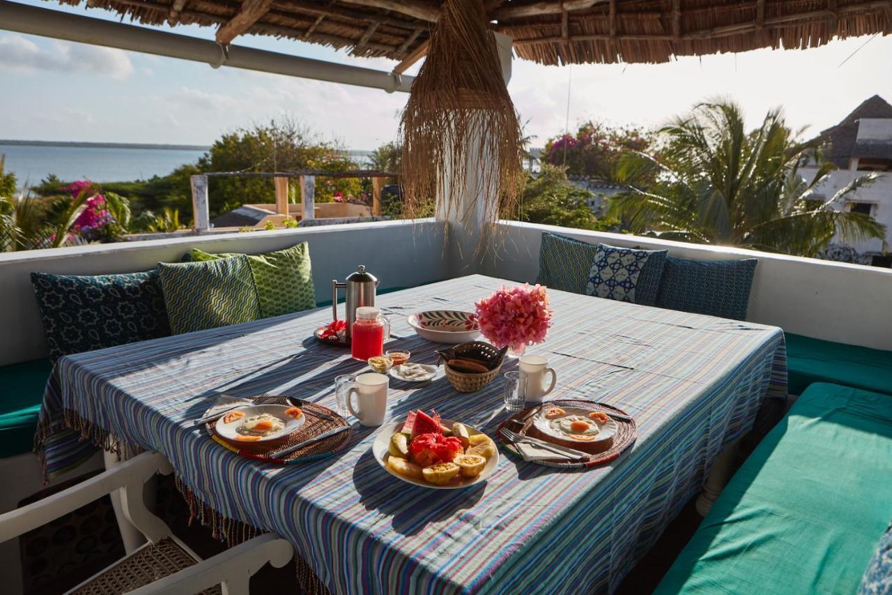 Banana House And Wellness Centre Hotel Lamu Exterior photo